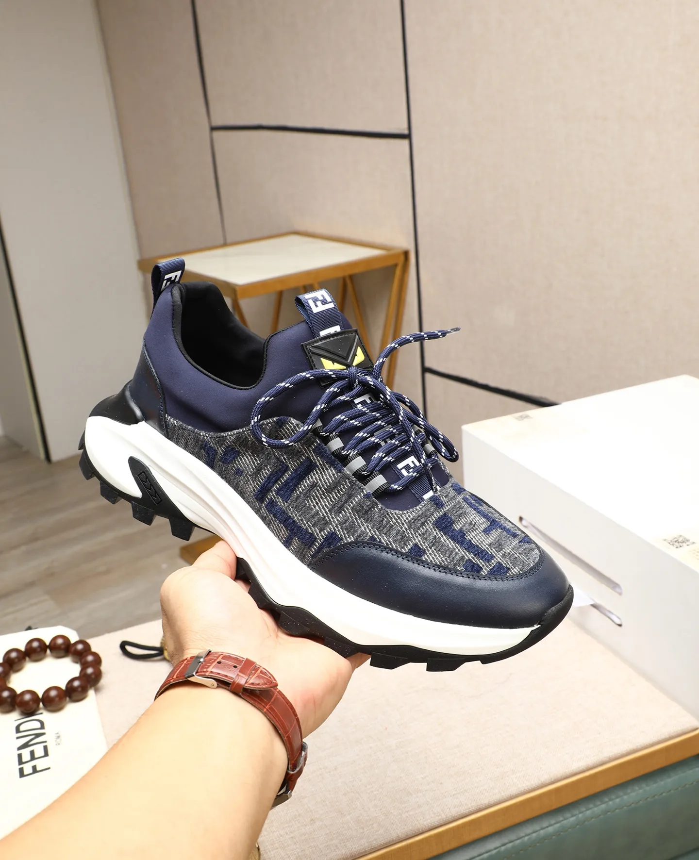 Men's shoes 💰460🕷🕷[FENDI] Fendi fashionable casual men's shoes 🇨🇳Original official website 1:1 model opening, new models are available first 💯Not high-profile but avant-garde, simple About low-key and fashionable, super versatile style 🌿 Made of original cowhide ➕ Pigskin lining 🎋 The version is comfortable on the feet, so rigorous for any small place, and the workmanship is first-class 🍍38-44 Large quantities in stock